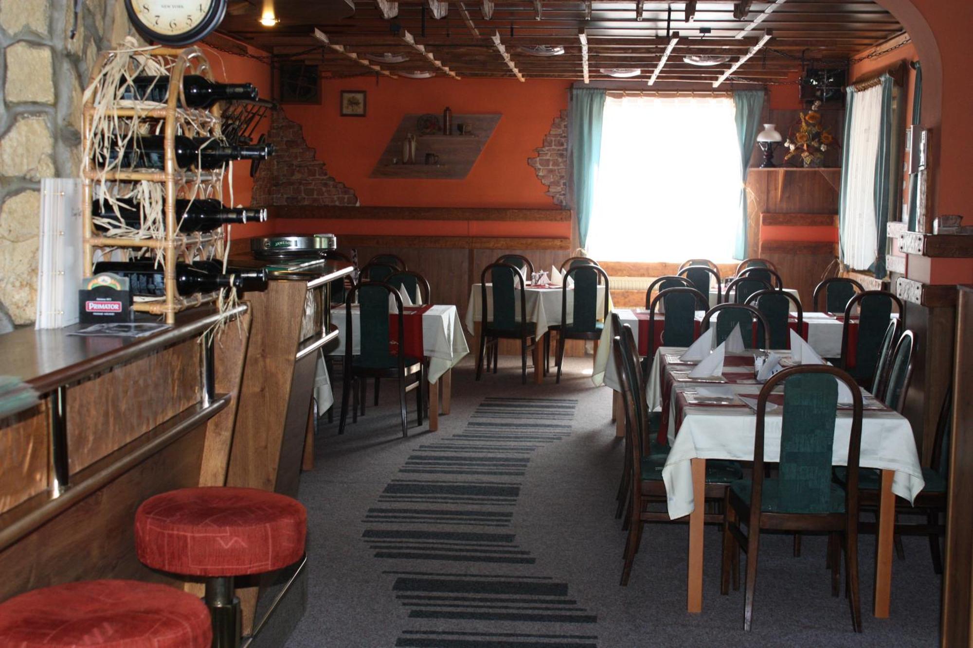 Hotel Hynek Náchod Εξωτερικό φωτογραφία