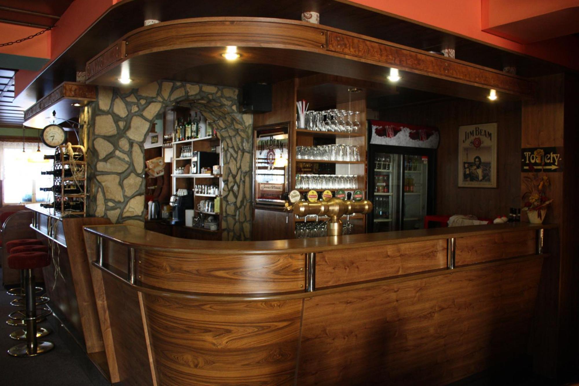 Hotel Hynek Náchod Εξωτερικό φωτογραφία