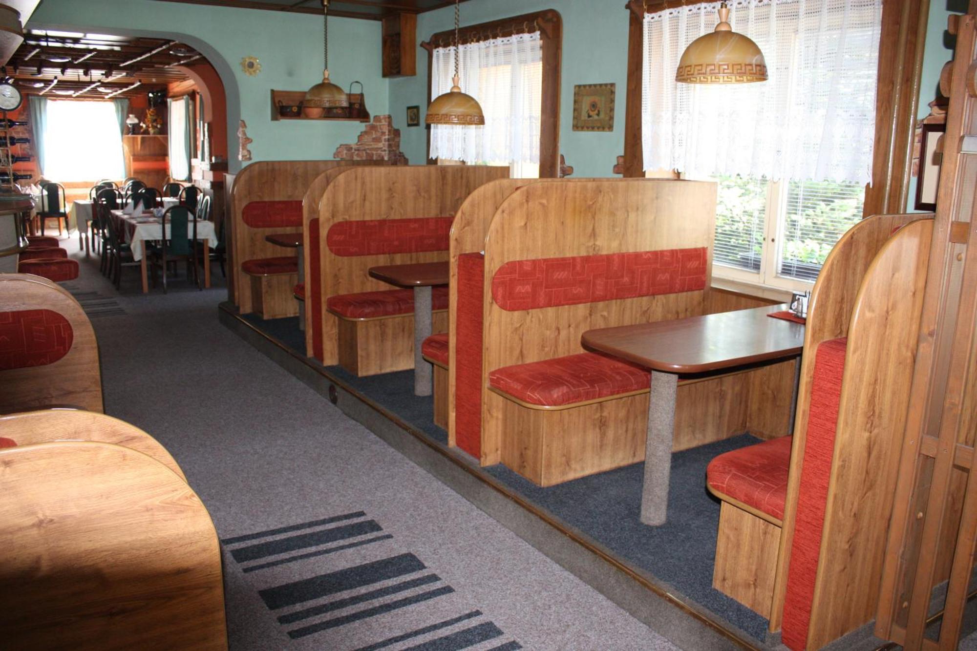 Hotel Hynek Náchod Εξωτερικό φωτογραφία